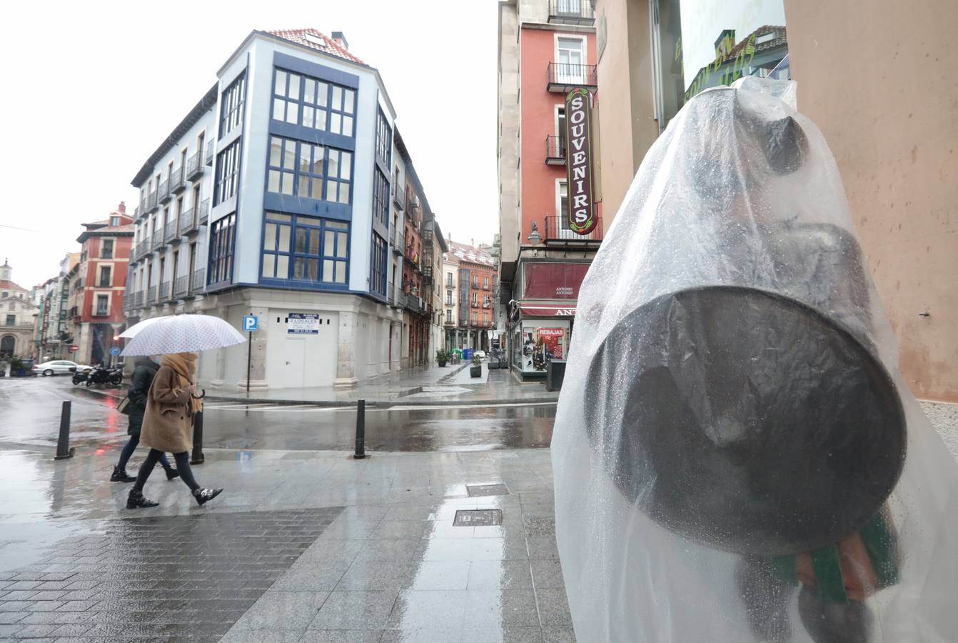 Fotos: Día de lluvia en Valladolid