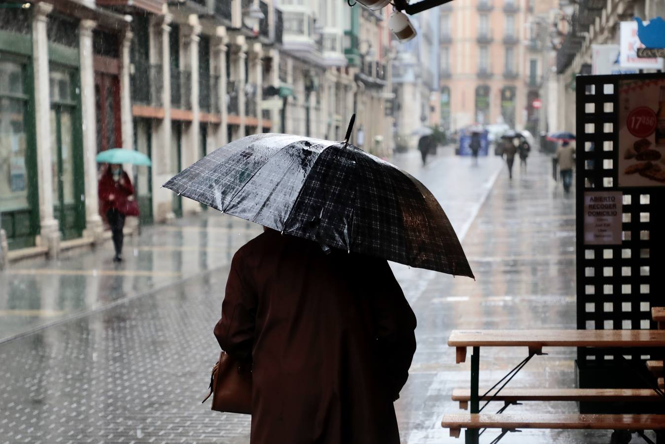 Fotos: Día de lluvia en Valladolid