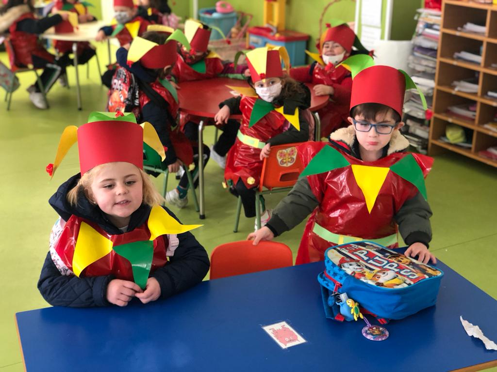 Fotos: Carnaval en el colegio Santa Teresa de Jesús de Valladolid