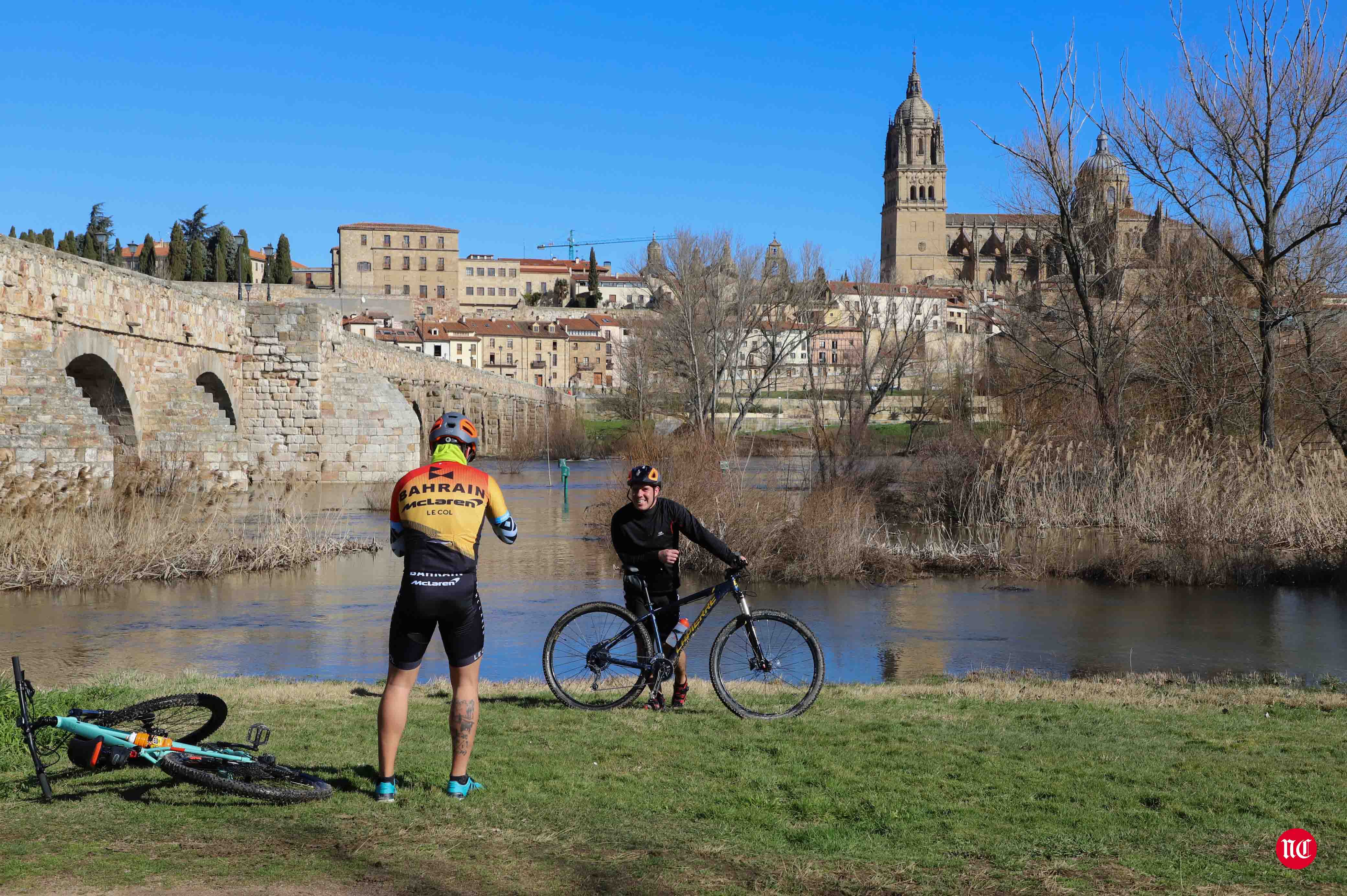 Espectacular Pozo de los Humos y desborde del Río Tormes