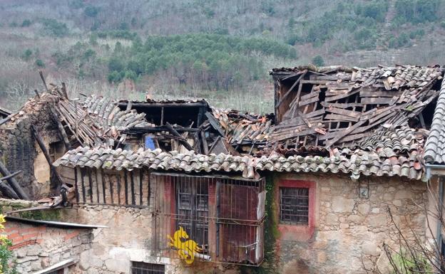 La semana pasada se desplomó el tejado de este inmueble, aún no incluido en el procedimiento. 