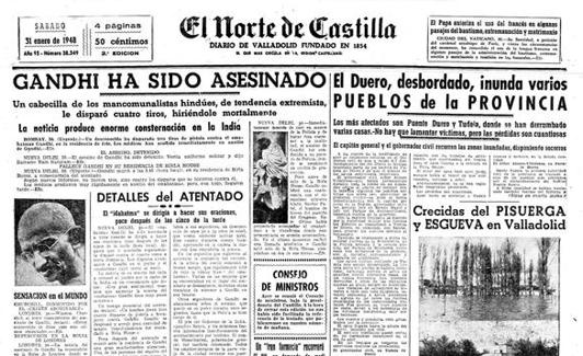 El Mahatma Gandhi, líder del Partido del Congreso de la India, durante la famosa Marcha de la Sal de 1930. 