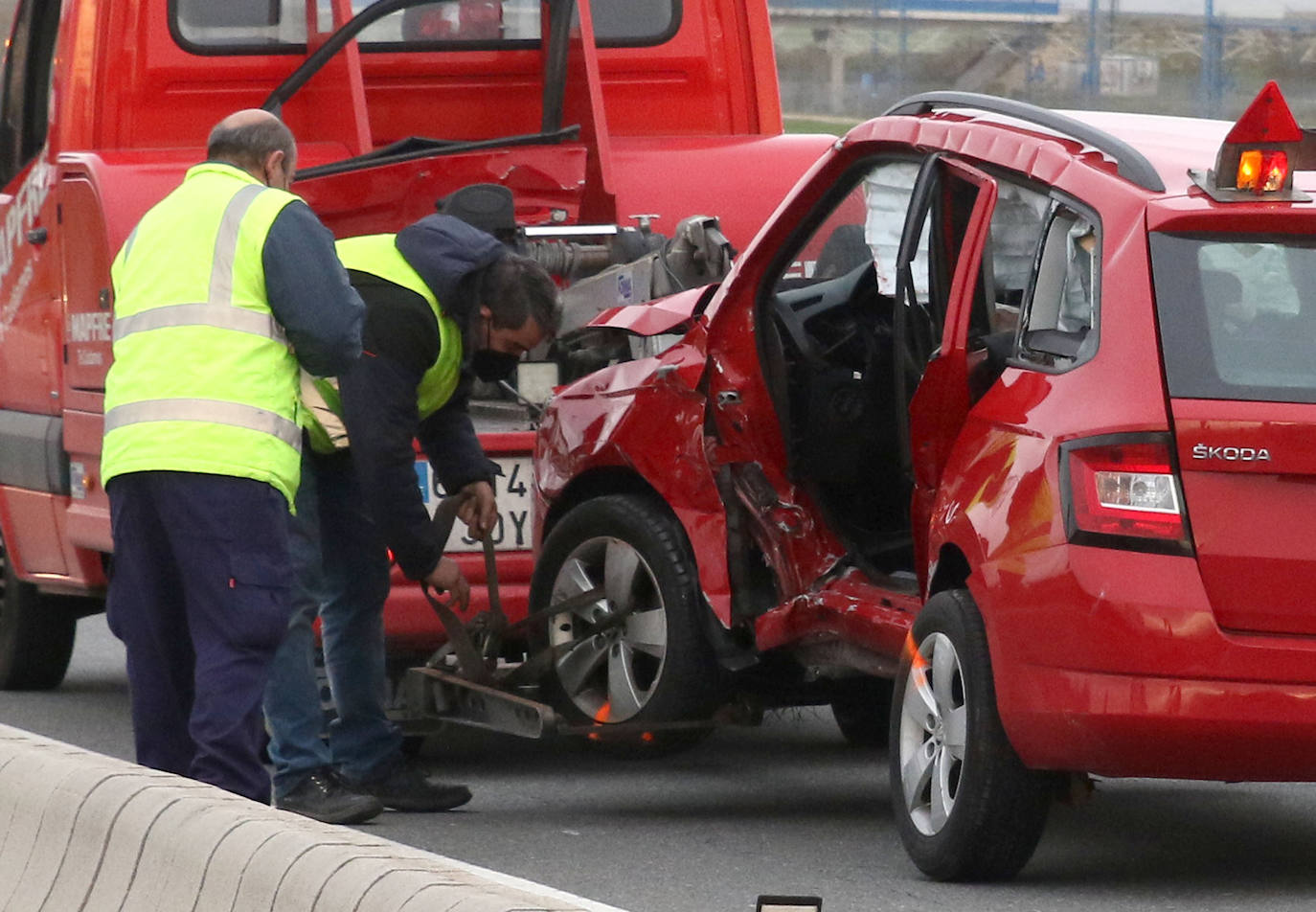 Colisión entre dos vehículos en Garcillán.