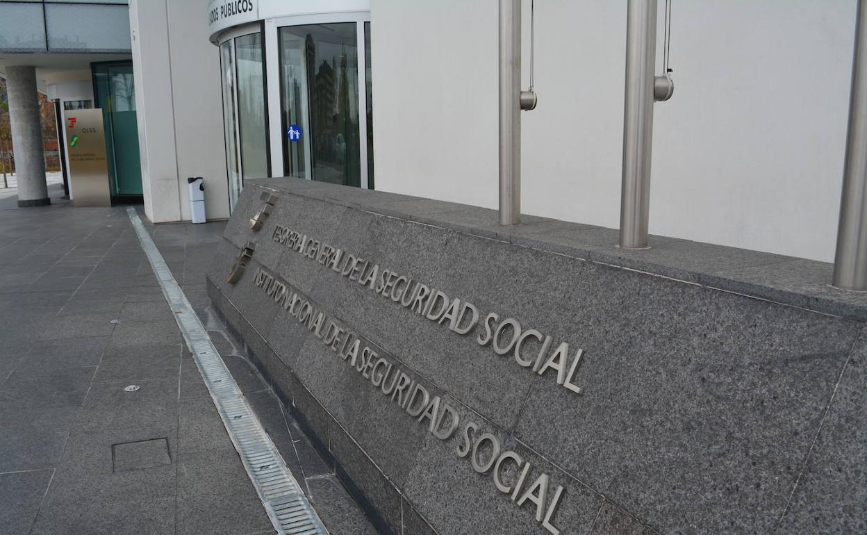 Edificio de la Seguridad Social de Valladolid, en una imagen de archivo.