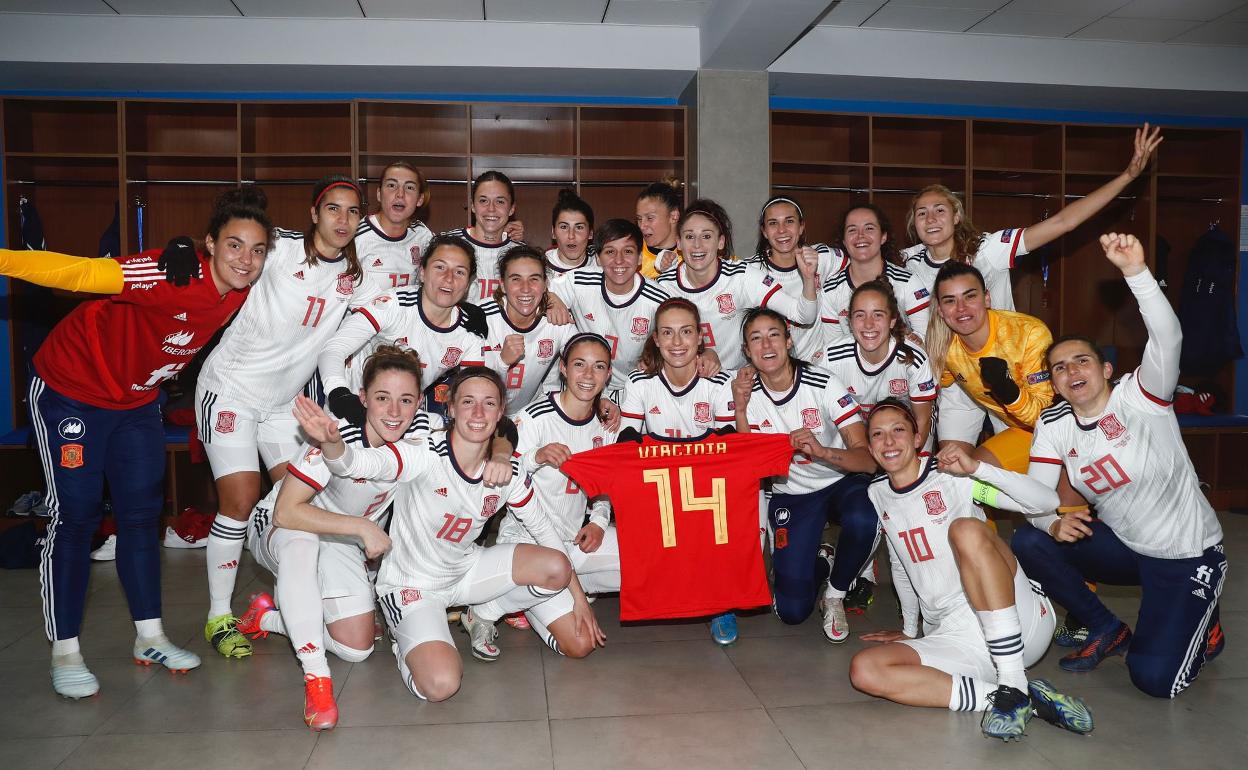 Las jugadoras de la selección española celebran la clasificación para la Eurocopa.