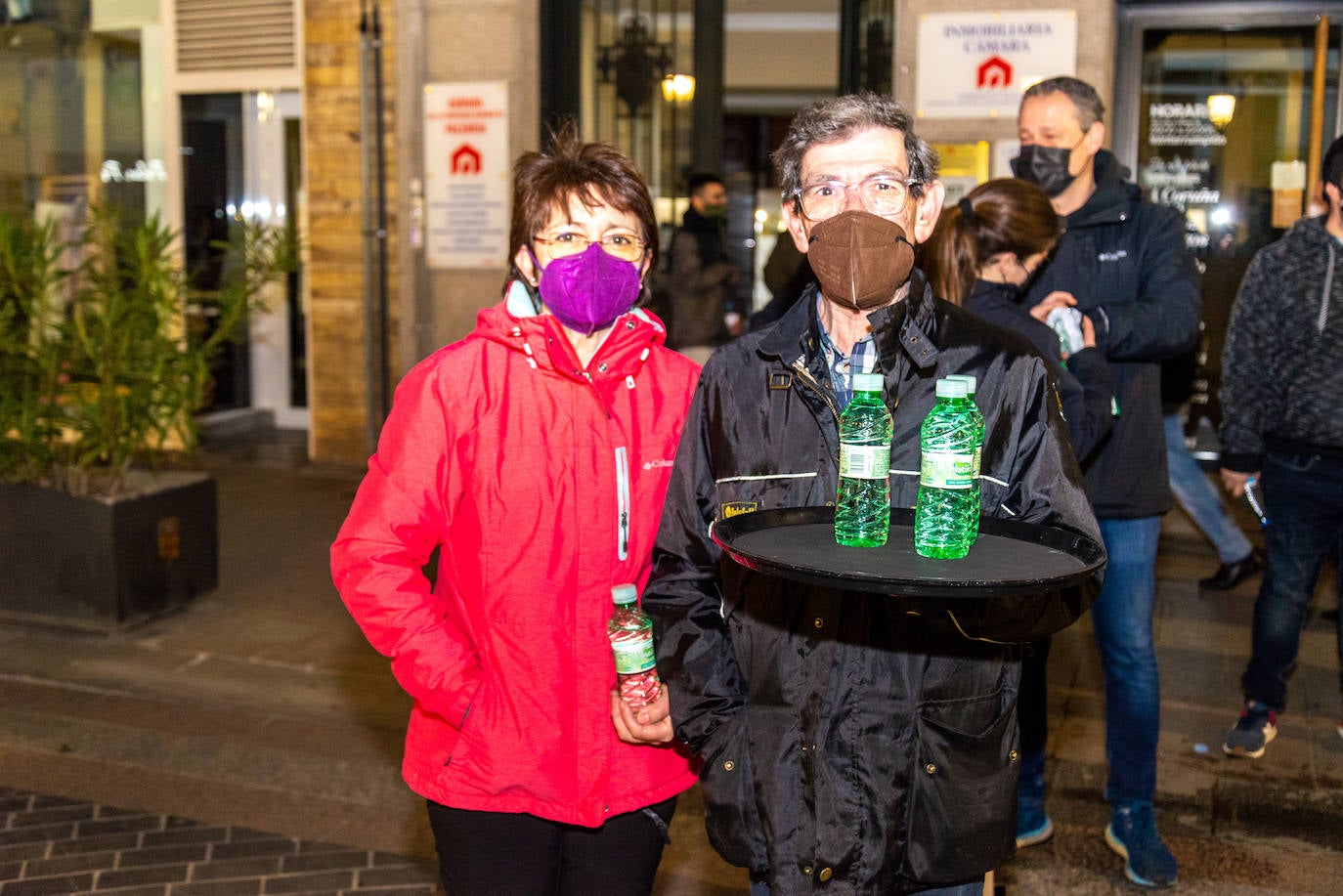 Fotos: Los hosteleros de Palencia protestan por las pérdidas de sus negocios