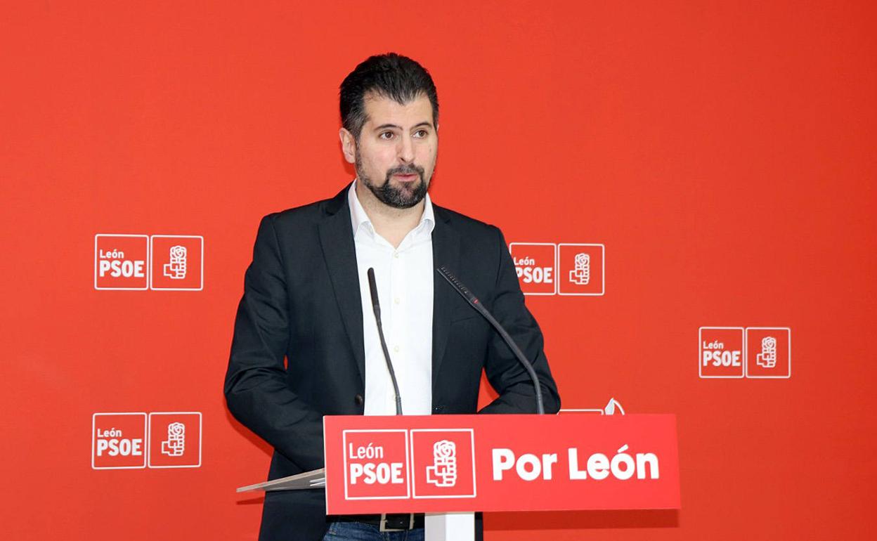 Luis Tudanca, ayer durante un acto con los socialistas de León. 