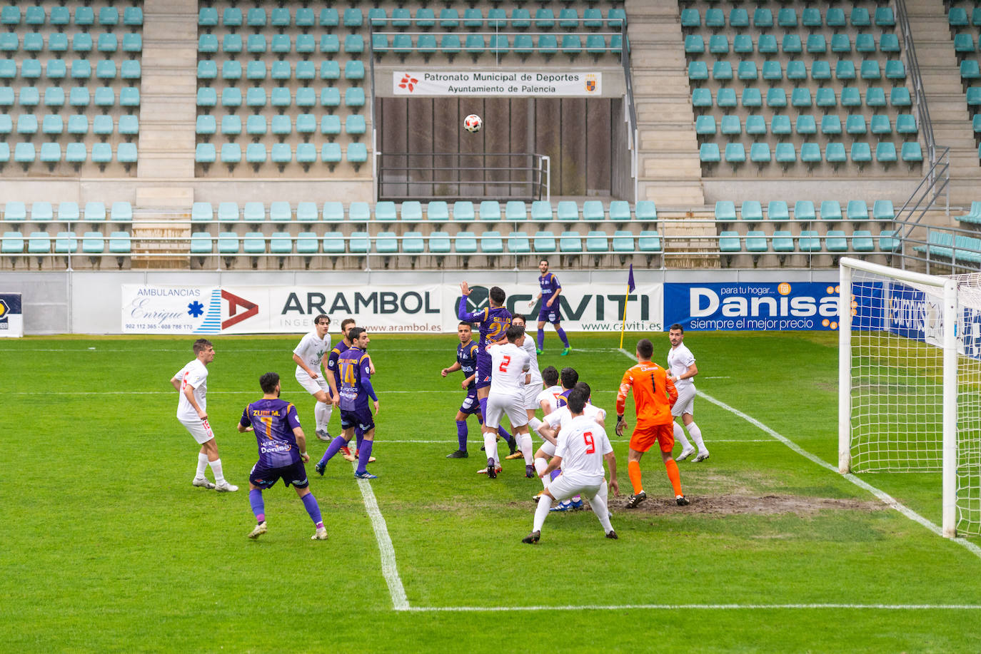 Fotos: Palencia Cristo-Santa Marta (1-0)