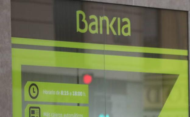 Logotipo de Bankia en el exterior de una de sus oficinas.