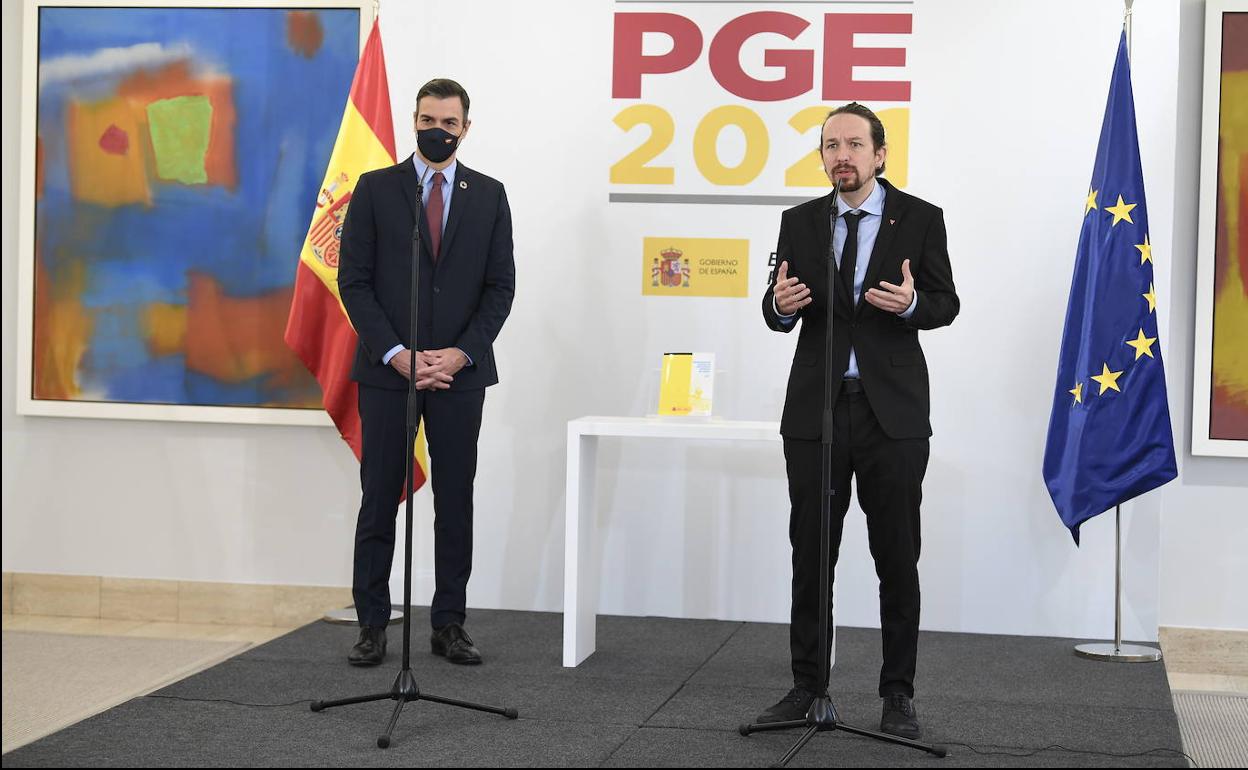 Pedro Sánchez y Pablo Iglesias. en la presentación de los Presupuestos del Estado.