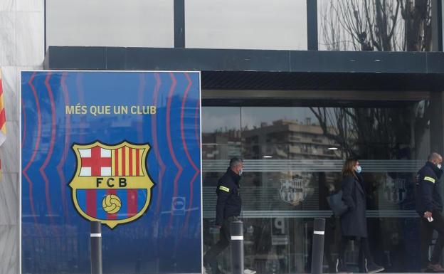 Los Mossos detienen al expresidente del Barça Josep Maria Bartomeu