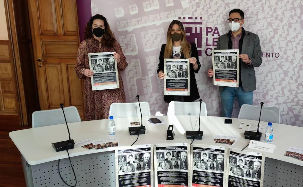 Presentación del ciclo 'Mujeres en la literatura y el periodismo', en el Ayuntamiento.