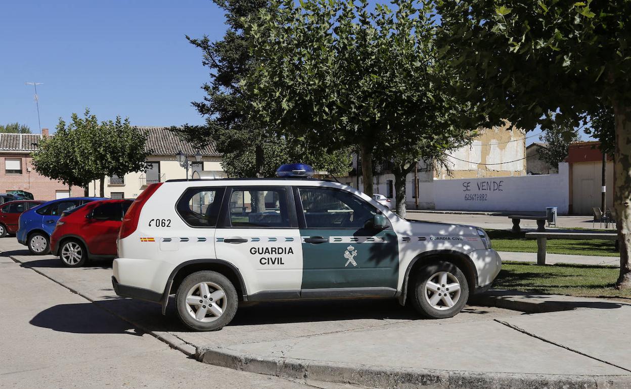 La Guardia Civil denuncia a once jóvenes por una fiesta en el teleclub de Valle de Cerrato