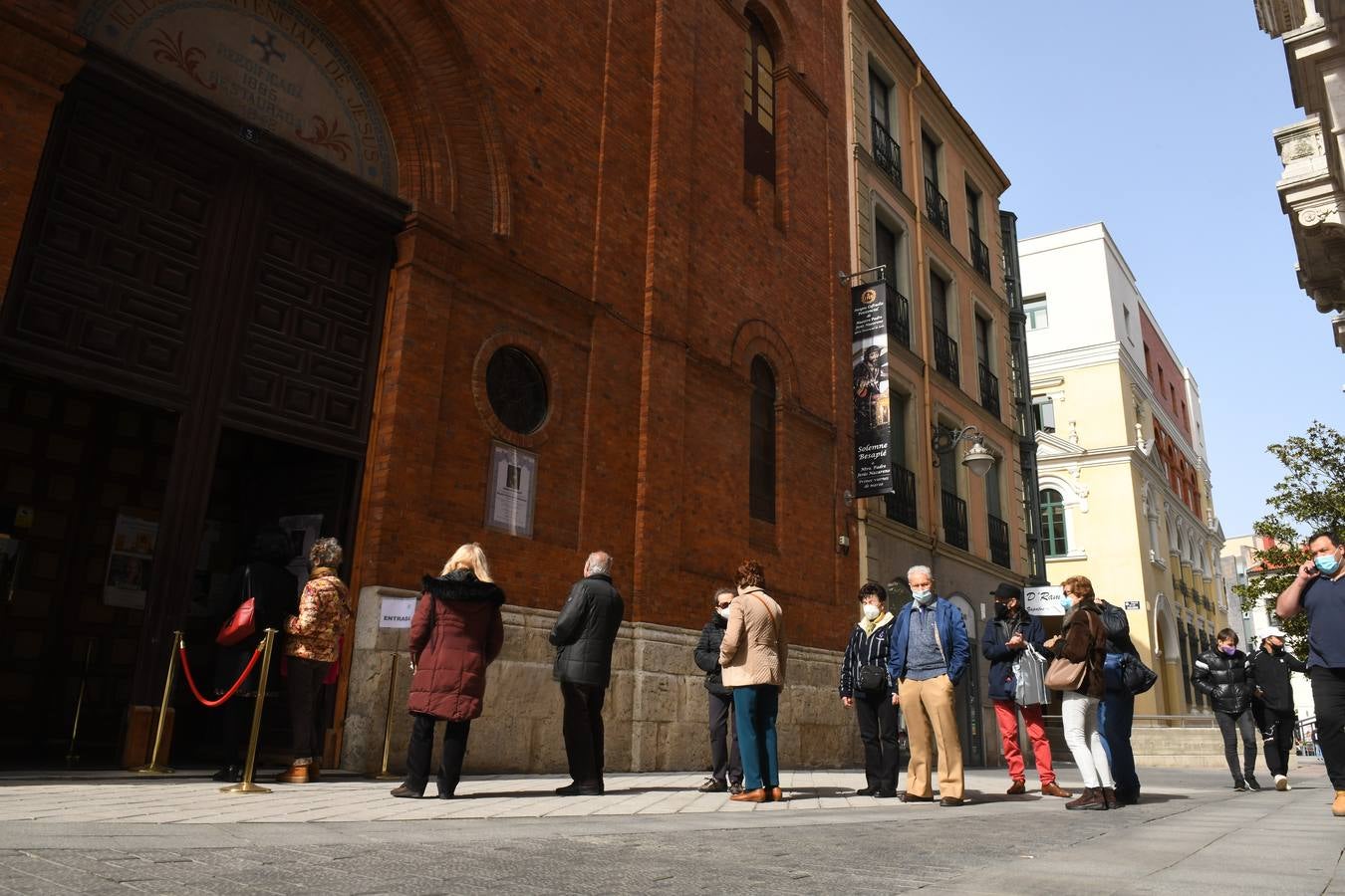 Fotos: Besapié al Nazareno en la Iglesia de Jesús de Valladolid