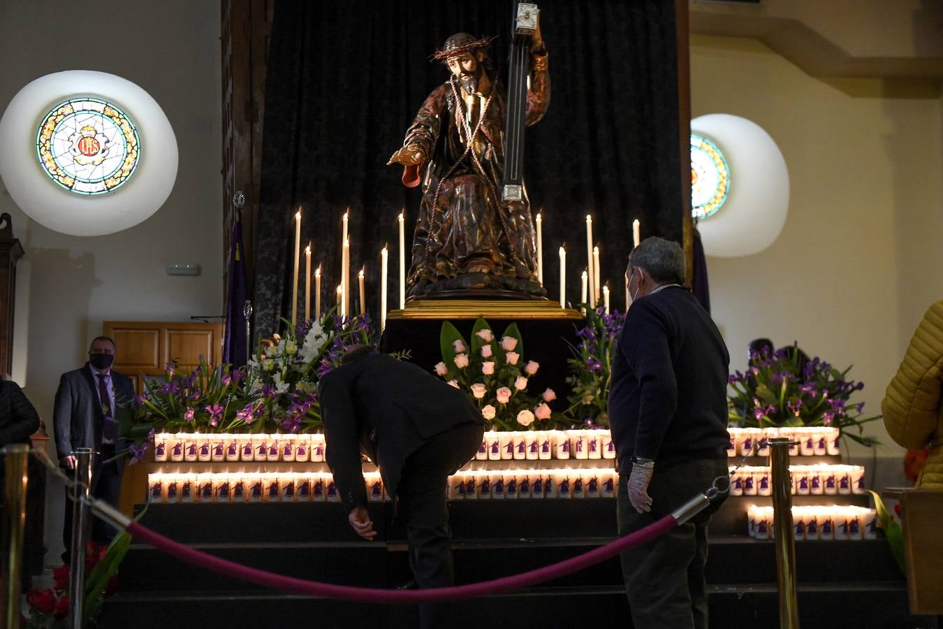 Fotos: Besapié al Nazareno en la Iglesia de Jesús de Valladolid