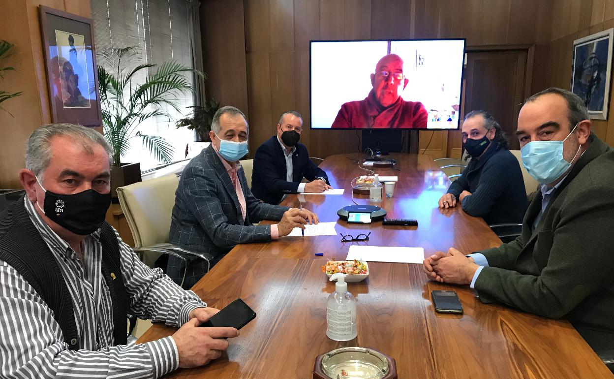 Representantes de las organizaciones agrarias y de Acor. 