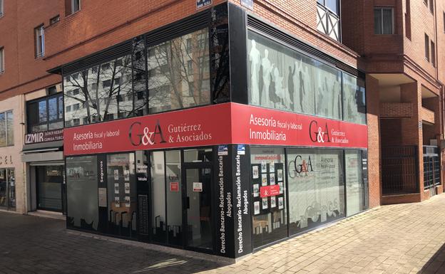 Fachada de la Asesoría Fiscal y Laboral Gutiérrez Asociados, en la calle Amadeo Arias, en Parquesol. 