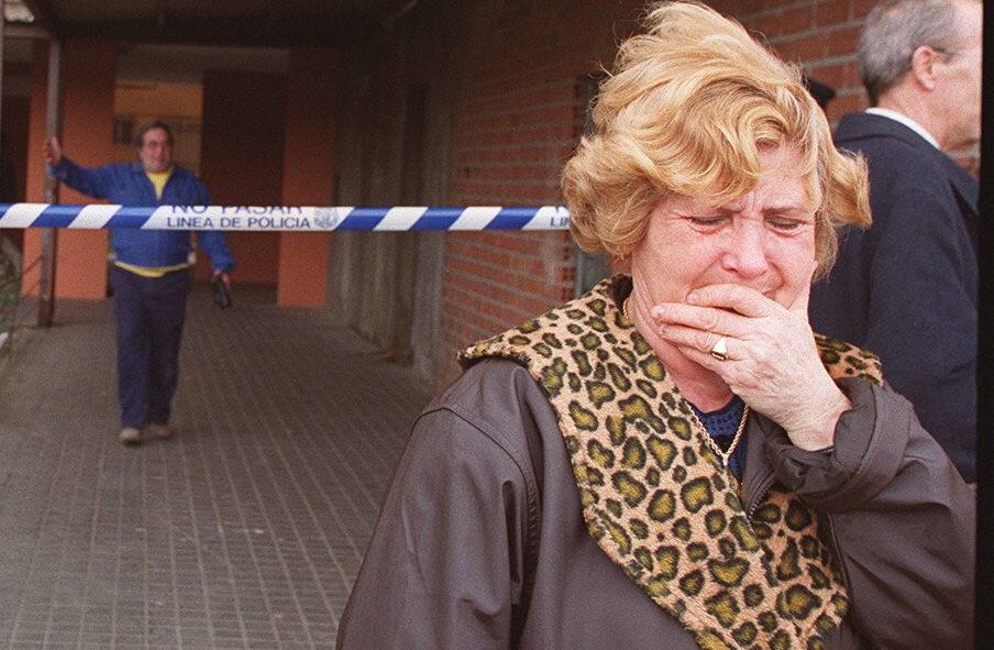 Una vecina se mostraba desolada tras la orden de desalojo del edificio número 5 de la Calle Francisco Mendizábal.