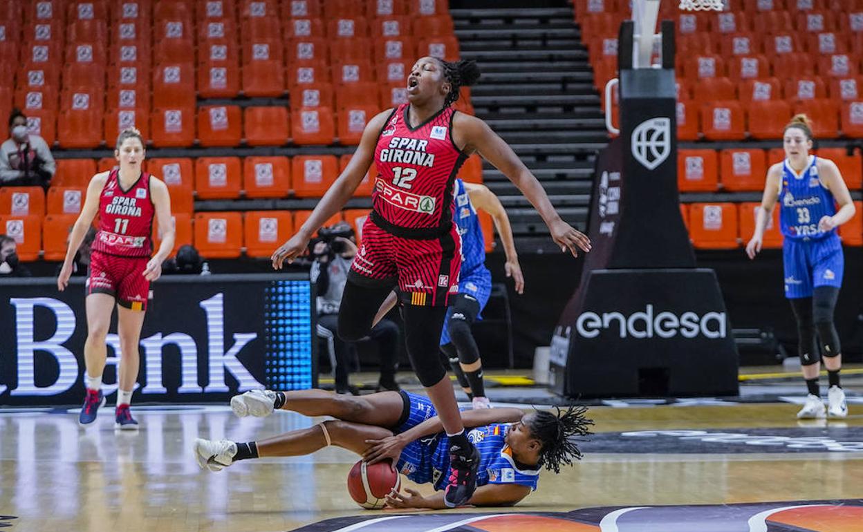 El campeón CB Avenida cede su corona en la prórroga tras 41 victorias seguidas y no estará en la final (78-91)