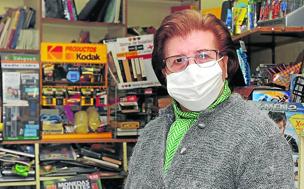 Al pie de un mostrador durante 53 años