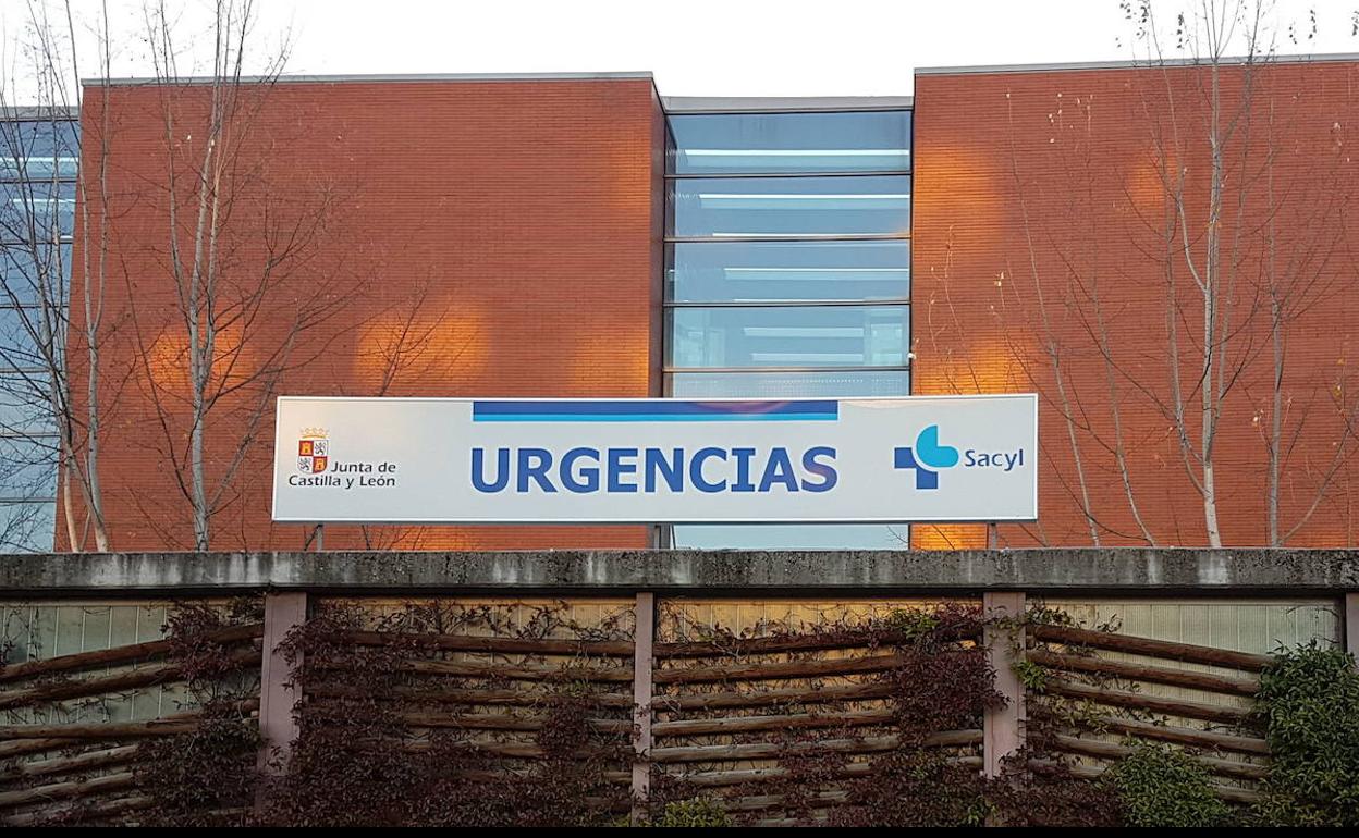 Entrada a urgencias al Hospital Río Hortega. 