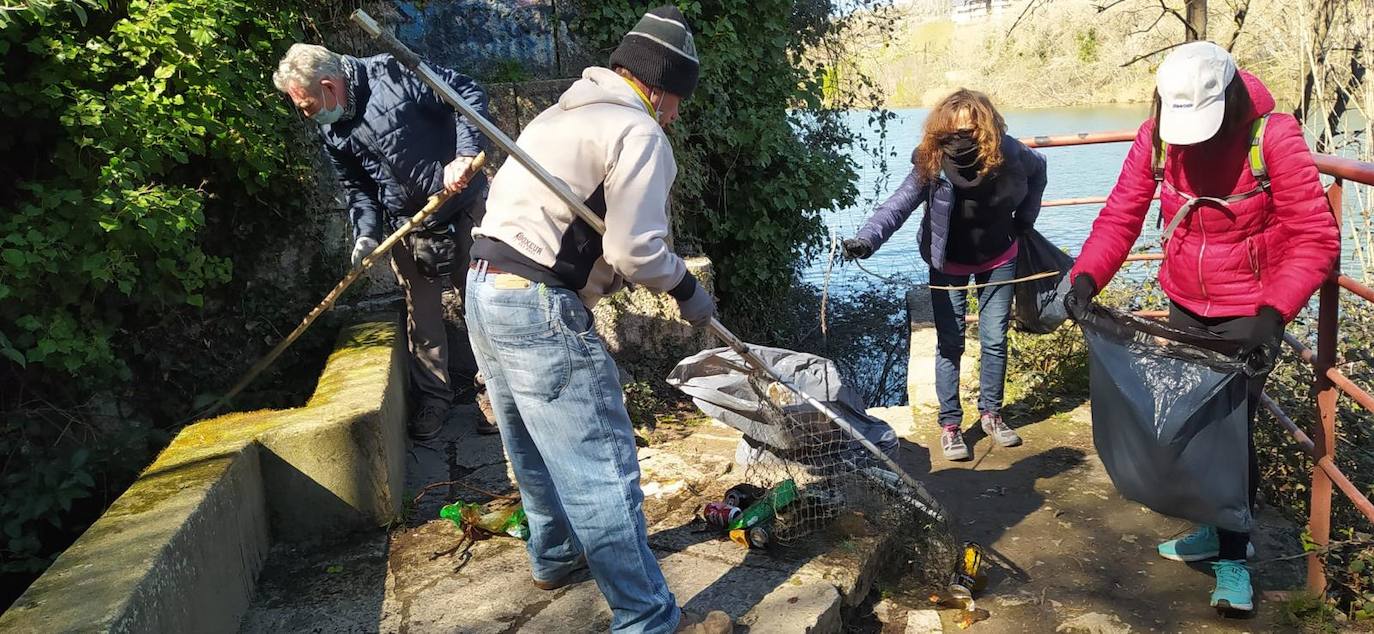 Fotos: Batida de limpieza en al ribera del Pisuerga a su paso por Valladolid