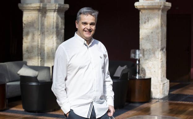 Luis Martínez, director del hotel AC Palacio de Santa Ana. 