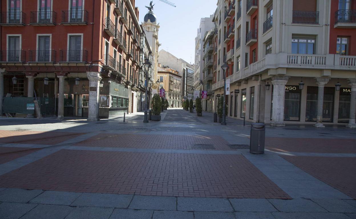 La Plaza Mayor de Valladolid, sierta el 14 de marzo de 2020 por la tarde. 