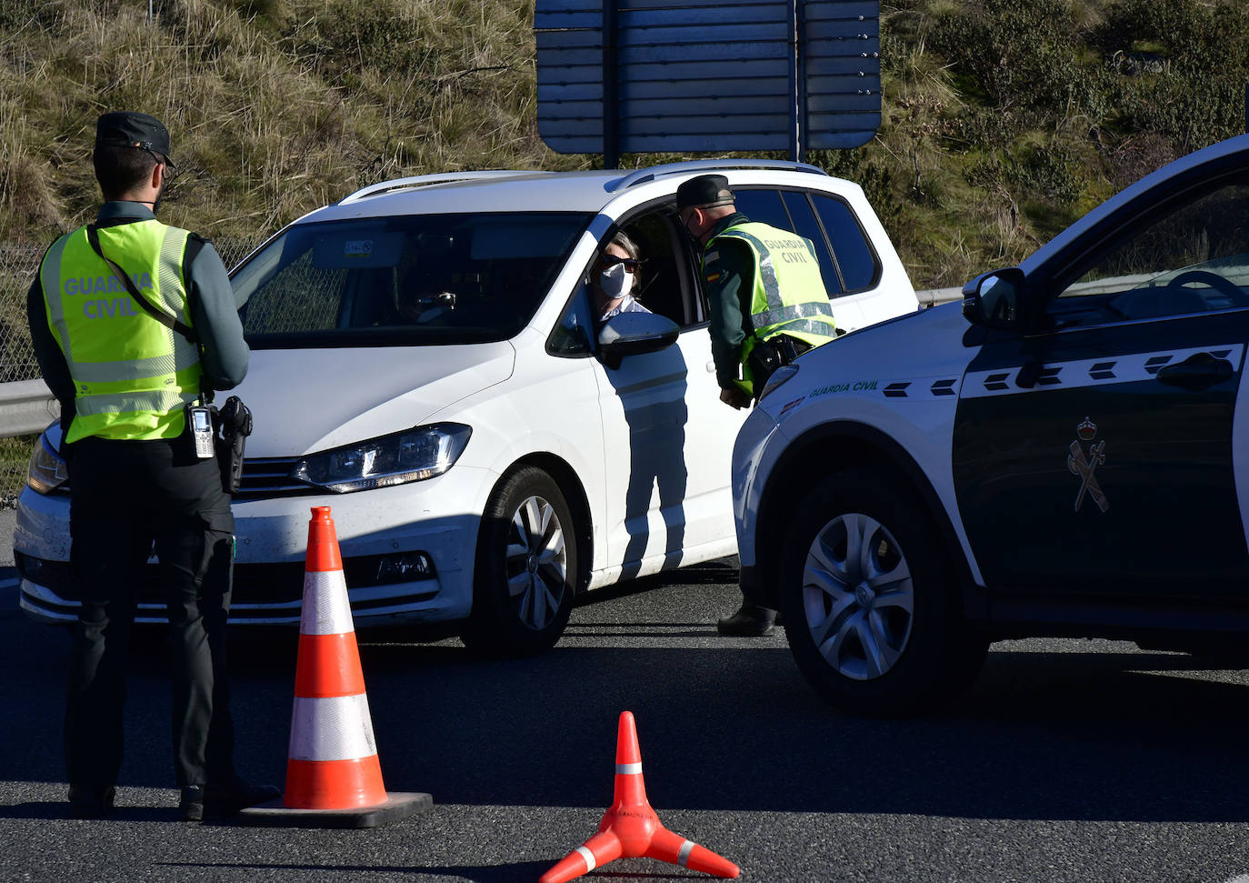 Controles policiales con motivo del cierre perimetral 