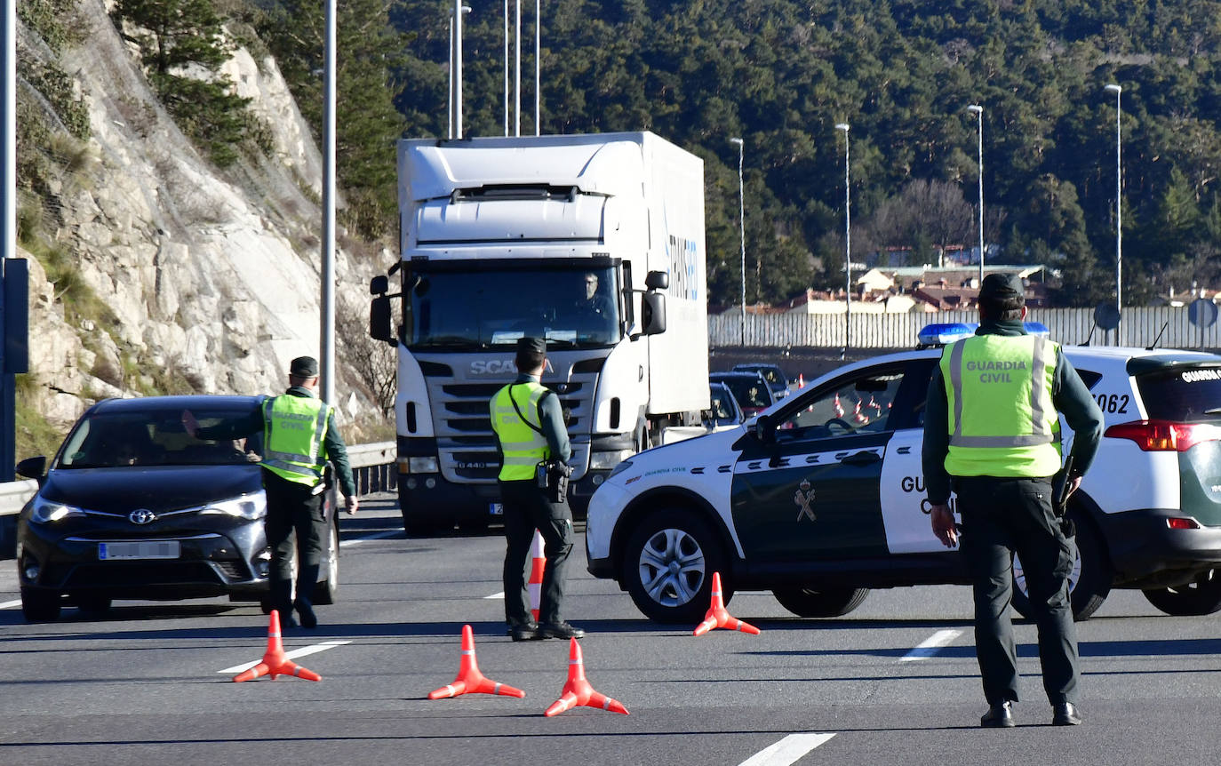Controles policiales con motivo del cierre perimetral 