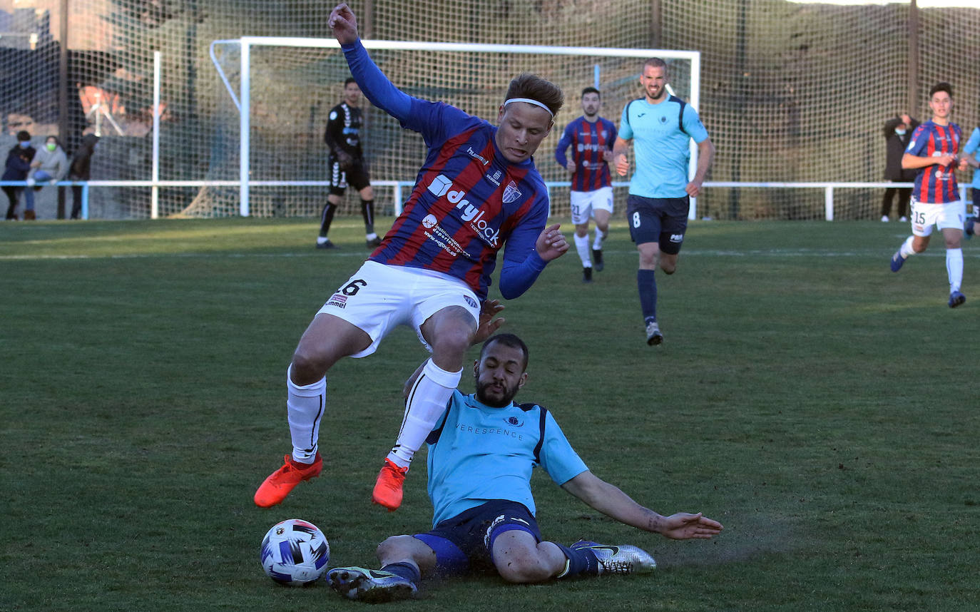 Encuentro de la tercera división entre la Granja y la Gimnástica 