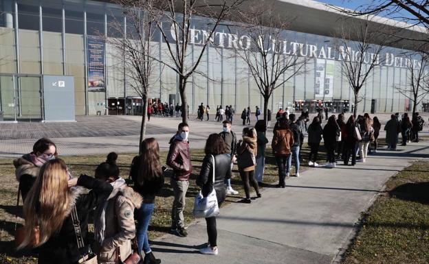 Castilla y León bate récord de vacunación: 21.599 dosis en un día 