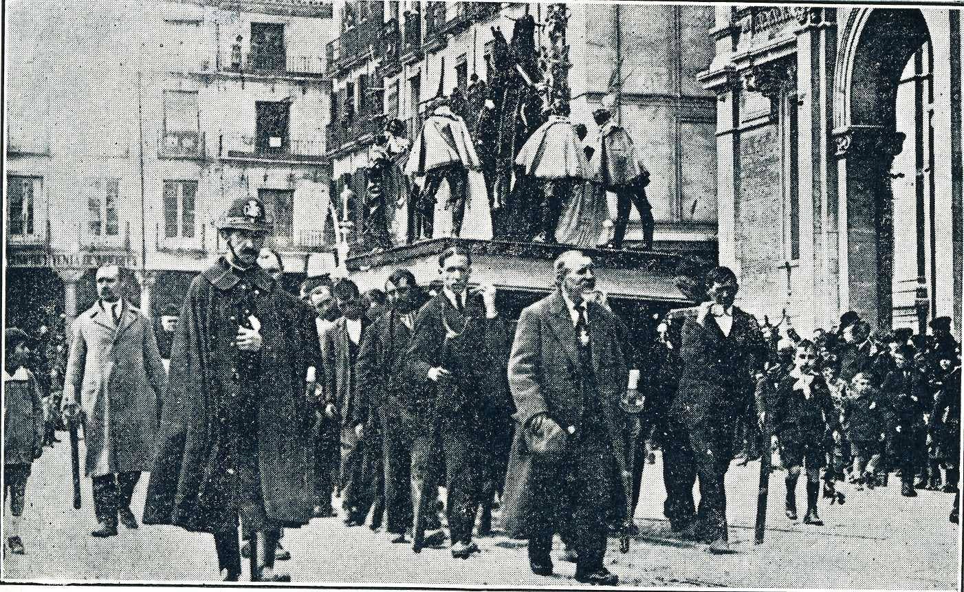 1923.