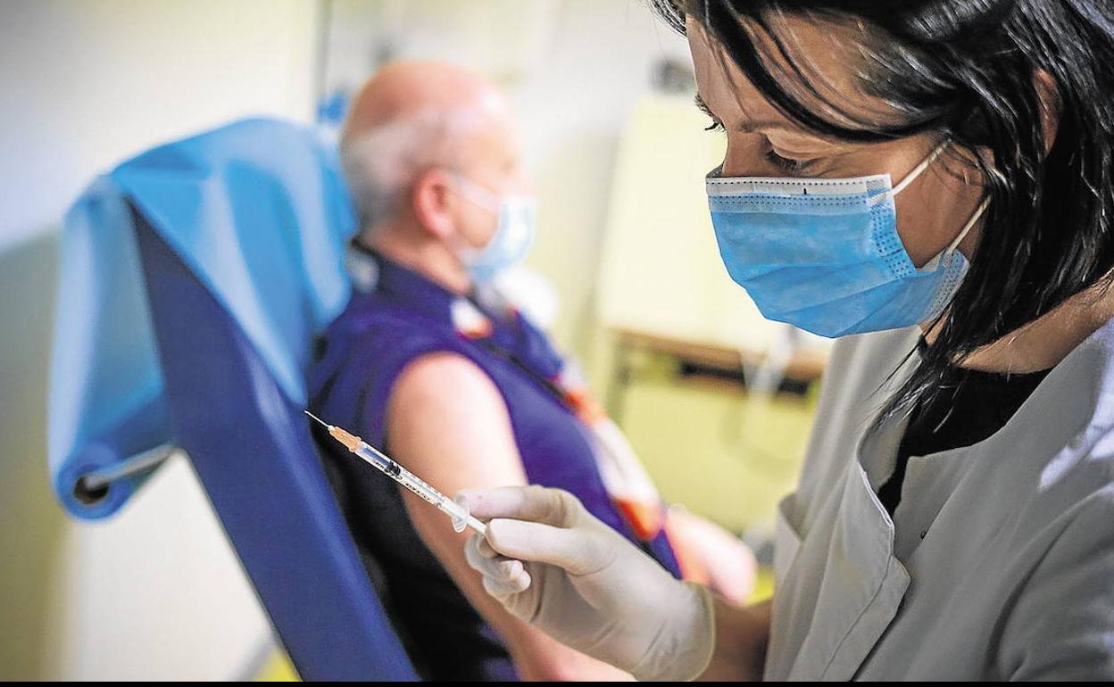 Coronavirus en Castilla y León: La incidencia sube más de 10 puntos en la última semana y se sitúa en 65,60 casos