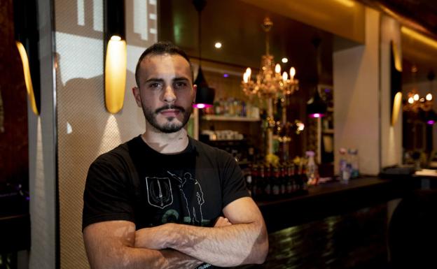 Nacho de la Fuente en el nuevo bar que ha abierto en Valladolid, el 'Indie'. 