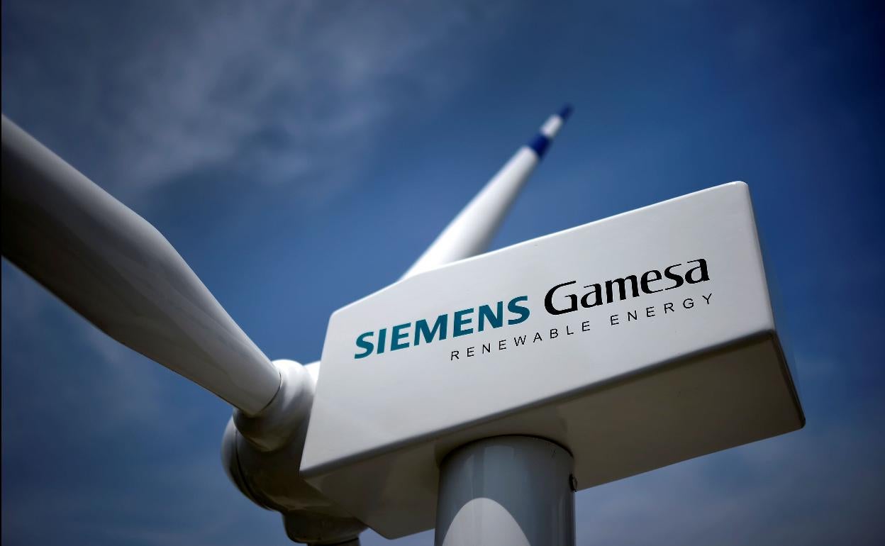 Repsol y Siemens Gamesa firman su primer acuerdo para instalar 20 megavatios en dos parques eólicos de Valladolid