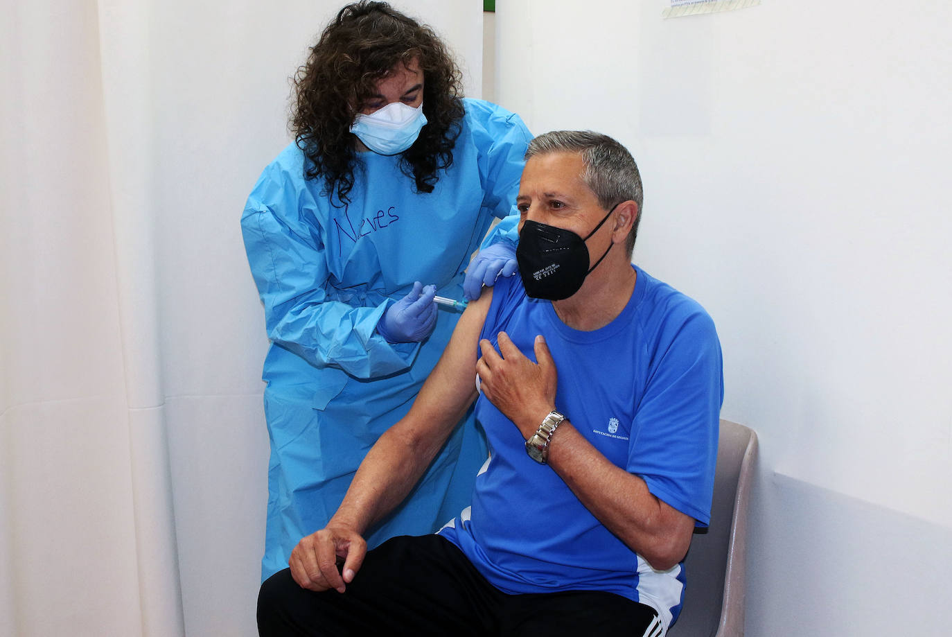 Vacunación en el pabellón Pedro Delgado 