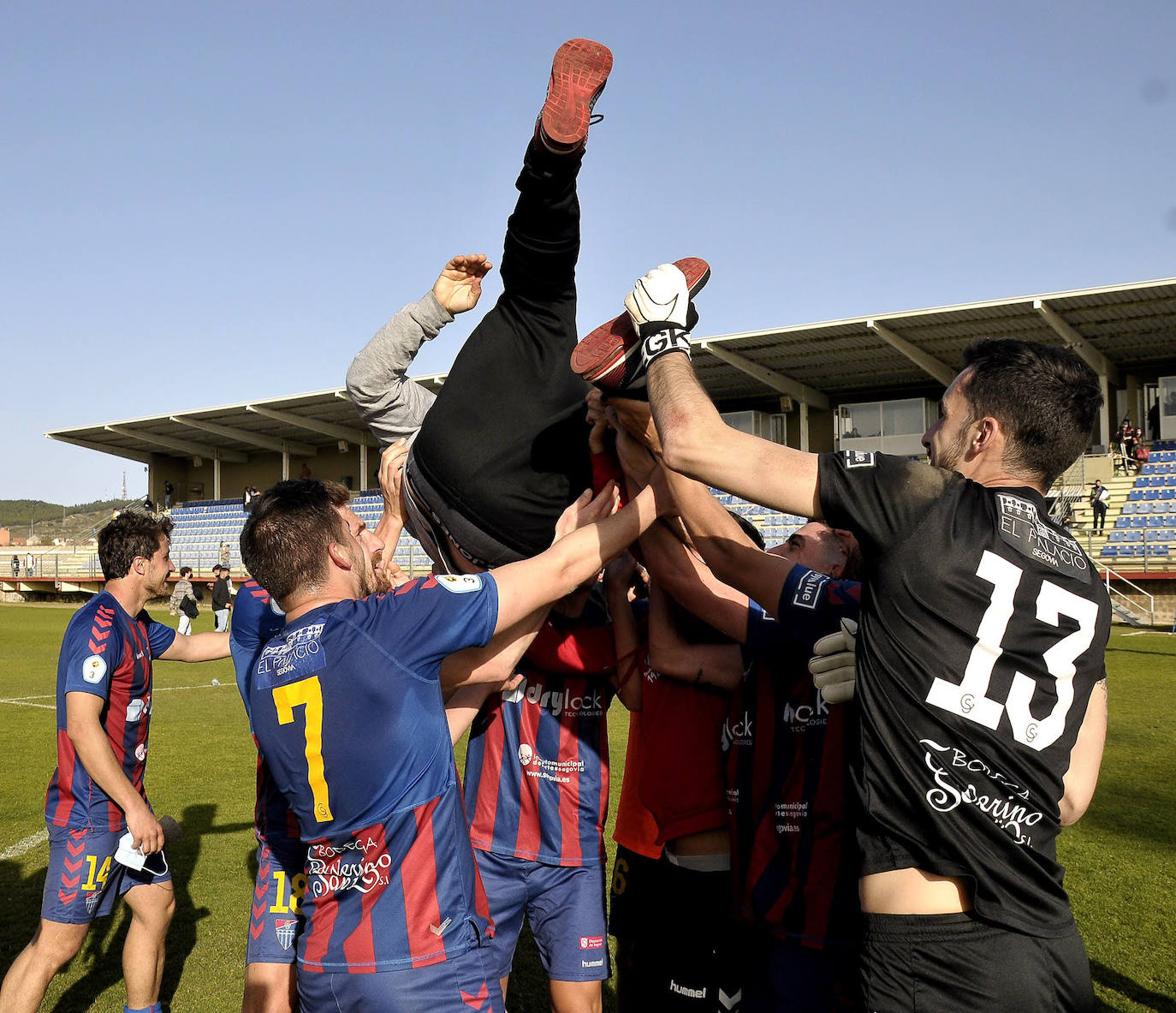 Ascenso de la Gimnástica Segoviana tras derrotar al Júpiter 