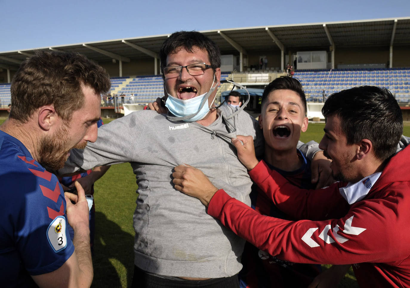 Ascenso de la Gimnástica Segoviana tras derrotar al Júpiter 