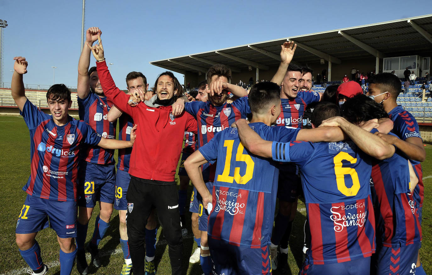 Ascenso de la Gimnástica Segoviana tras derrotar al Júpiter 