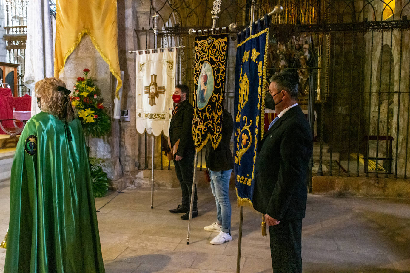 Fotos: El Rompimiento del Velo cierra la Semana Santa en Palencia