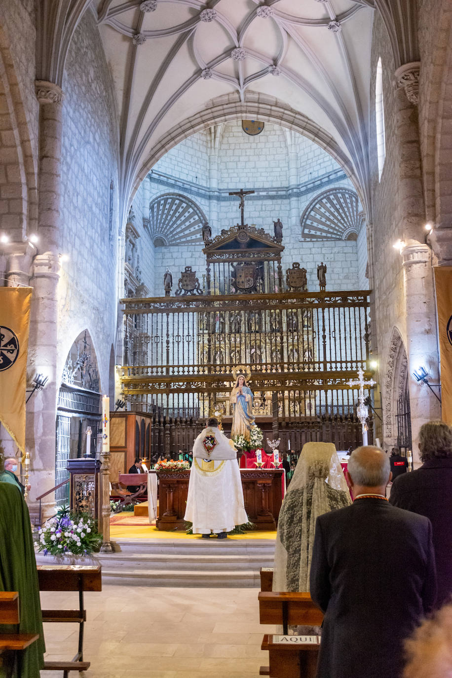 Fotos: El Rompimiento del Velo cierra la Semana Santa en Palencia