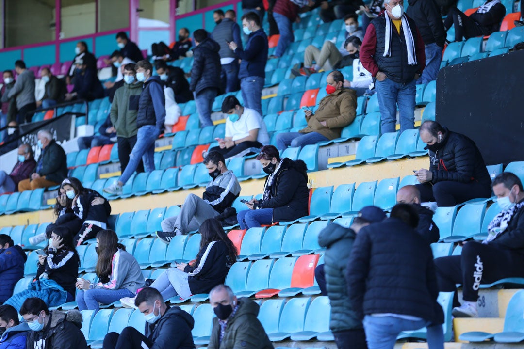 Aficionados del Salamanca en el Helmántico