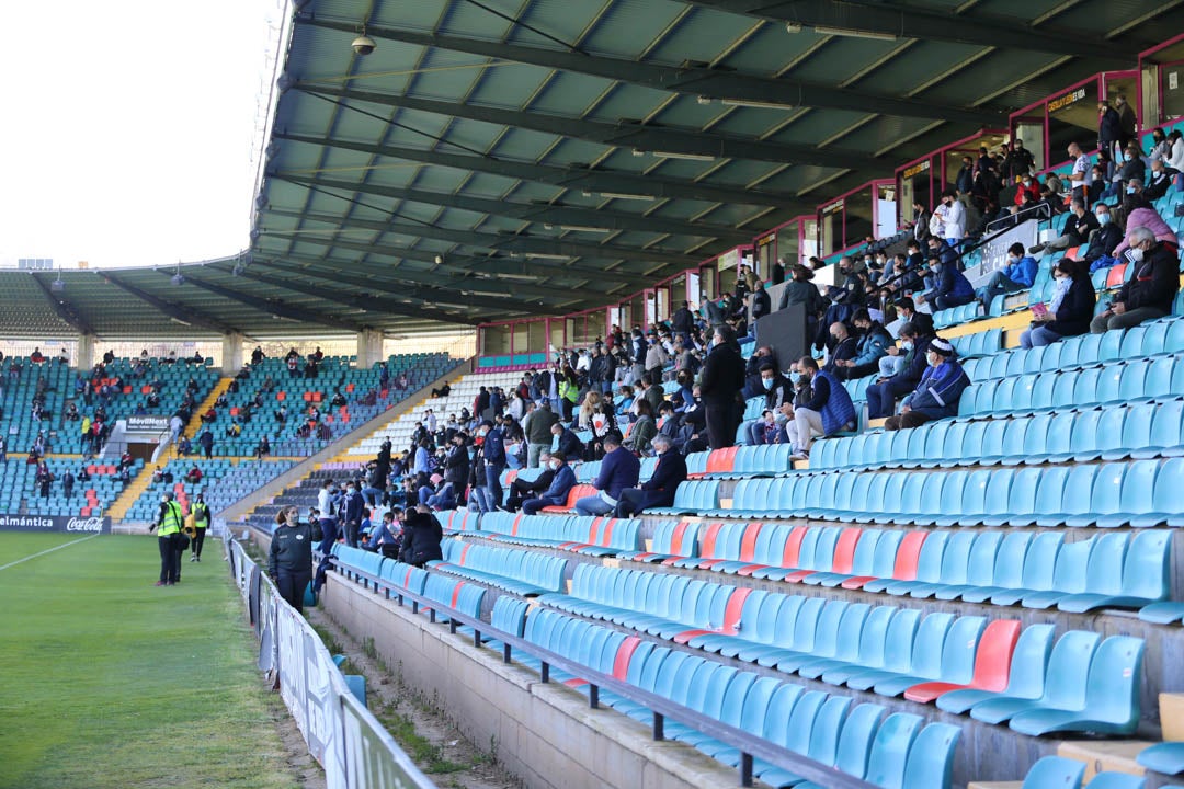 Aficionados del Salamanca en el Helmántico