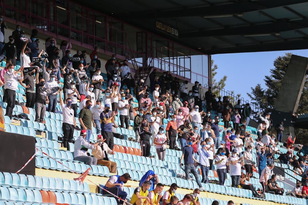 Aficionados del Salamanca en el Helmántico