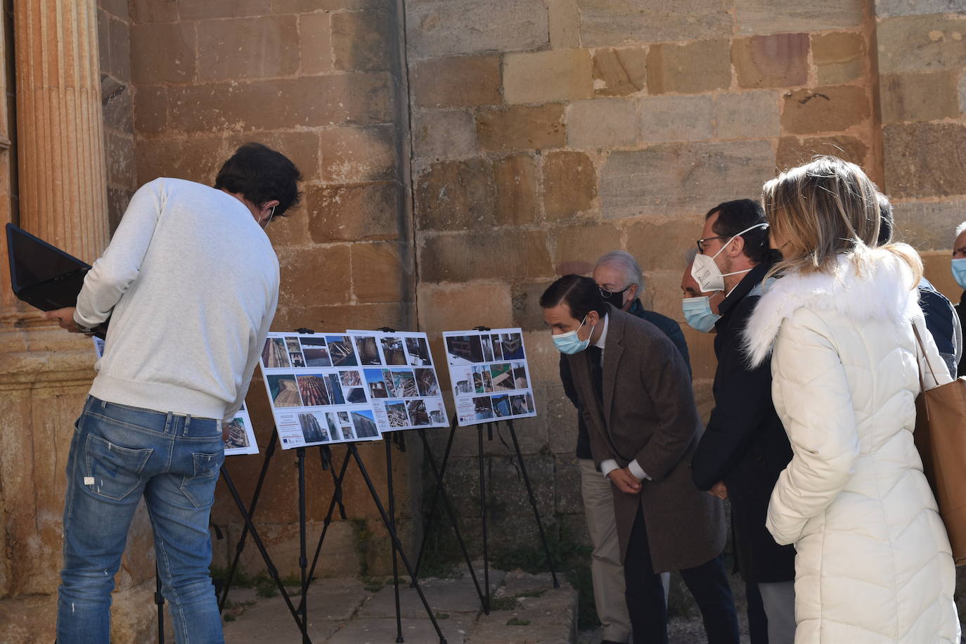 Fotos: La iglesia de Barrio de Santa María luce restaurada