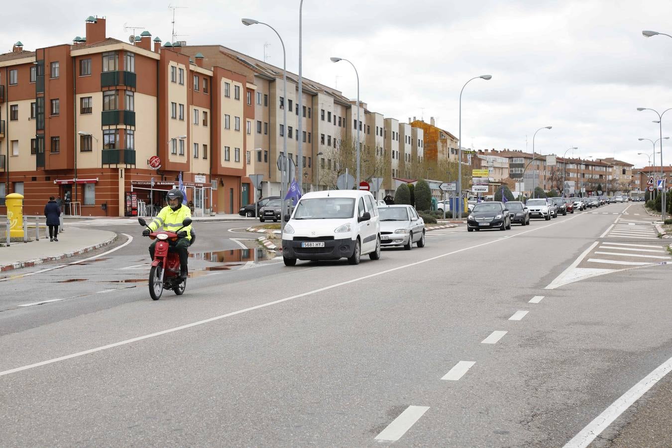 Los coches se echan a la calle para reivindicar la Autovía del Duero. 