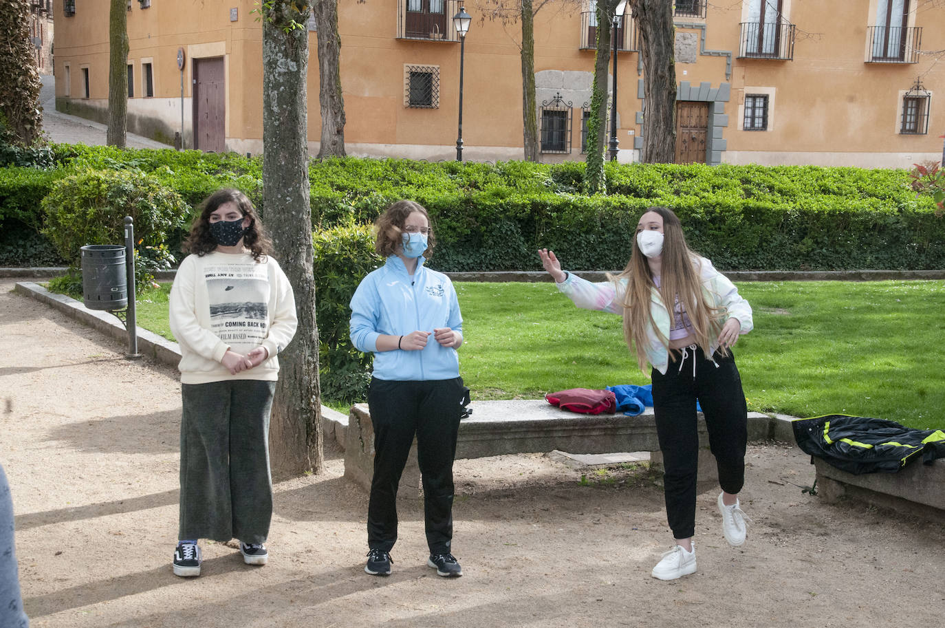 Actividades realizadas este sábado por la tarde en el jardín de los Zuloaga.
