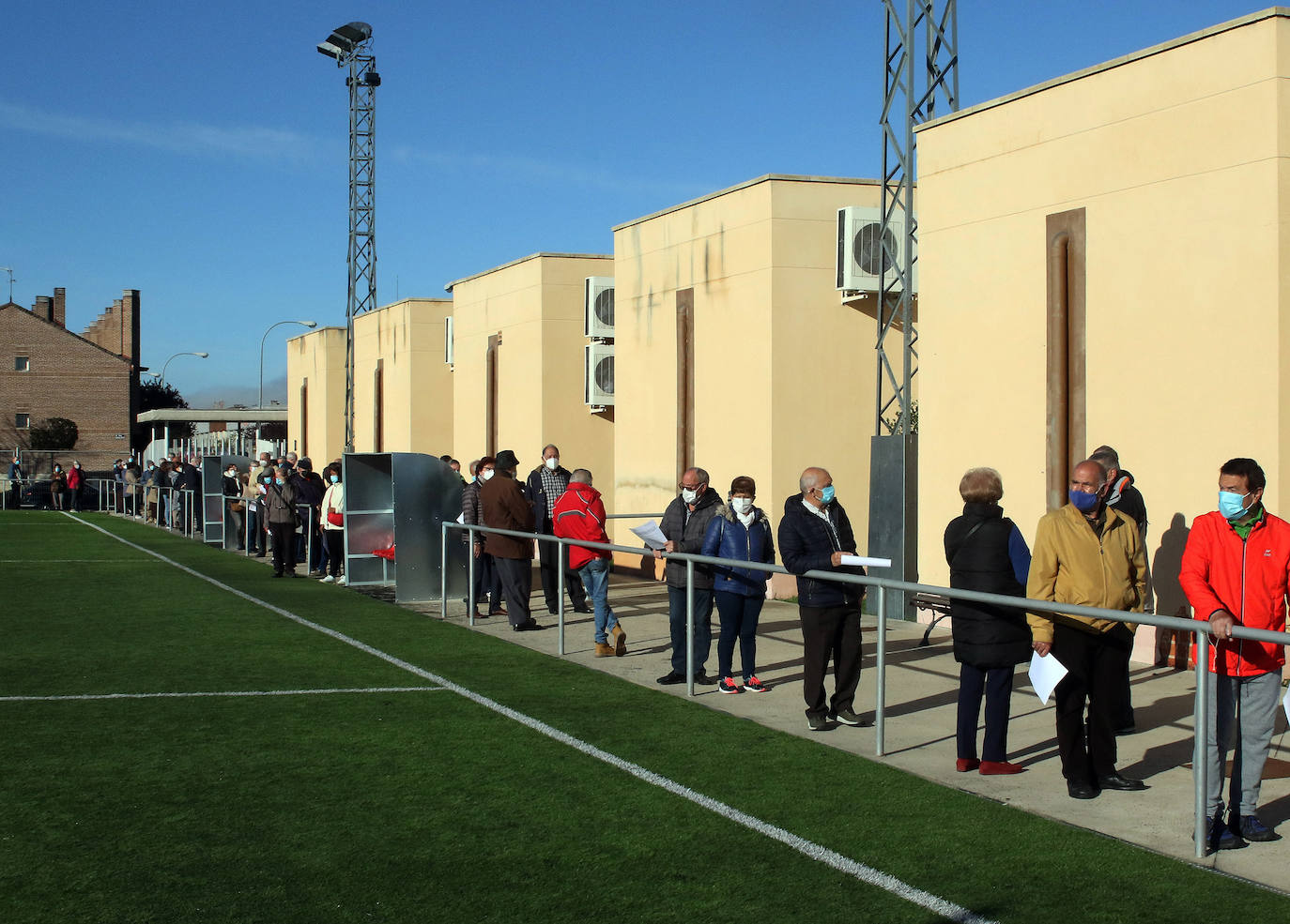 Reparto de mascarillas en Segovia 
