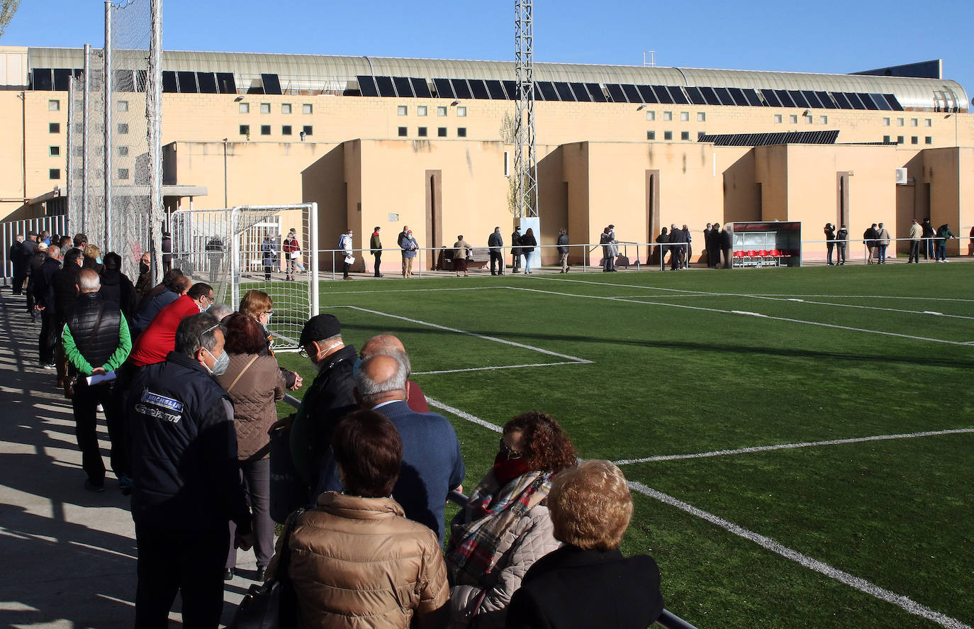 Reparto de mascarillas en Segovia 